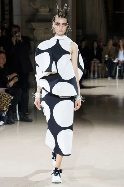Look 39